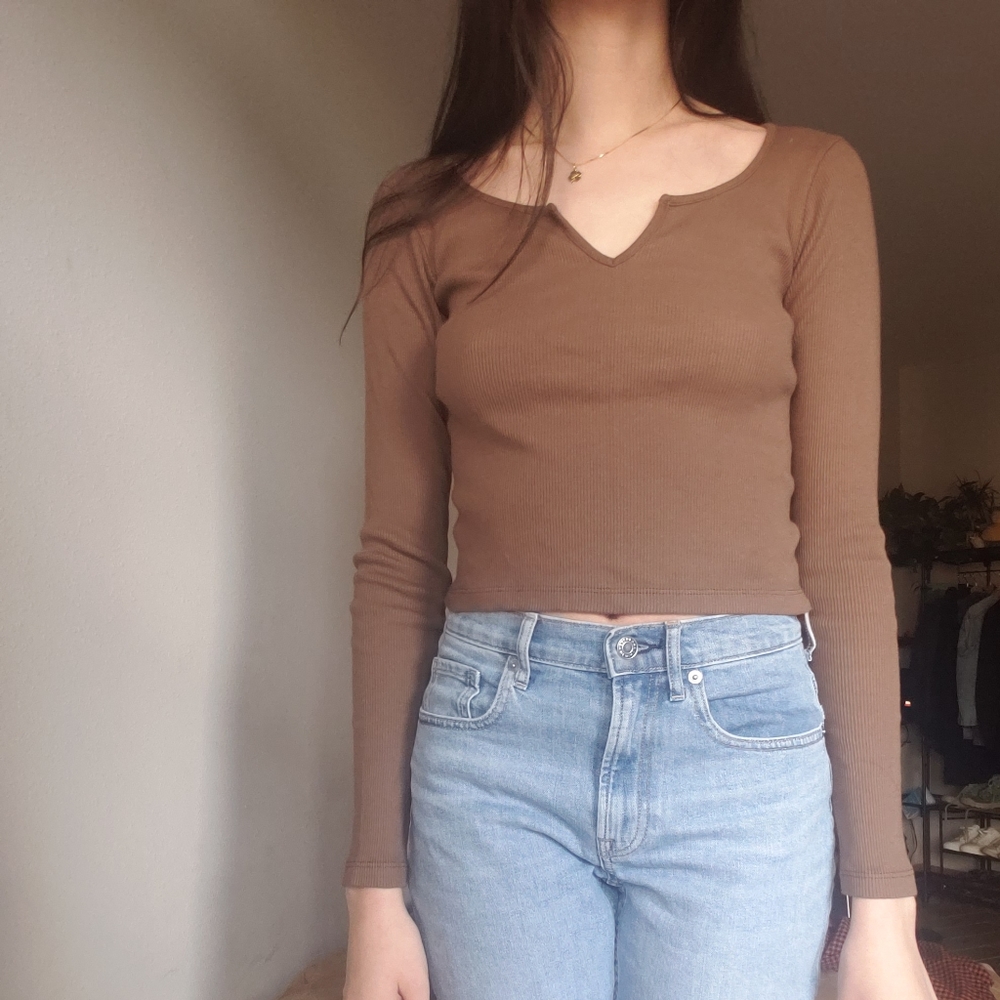 Brandy Melville long sleeve top